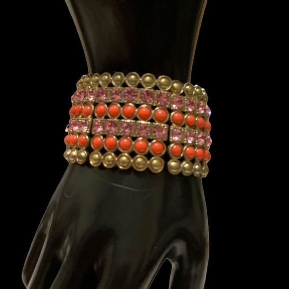 Beautiful Bold Bracelet - Picture 1 of 5